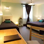 Demeures & Chateaux De La Tour - & Restaurants - Auvergne Szálloda 4*