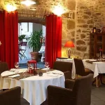 Demeures & Chateaux De La Tour - & Restaurants - Auvergne Szálloda