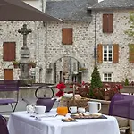 Demeures & Chateaux De La Tour - & Restaurants - Auvergne 4* Marcolès
