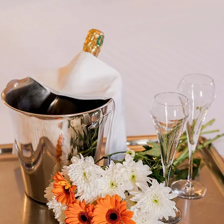 Demeures & Chateaux De La Tour - & Restaurants - Auvergne فندق 4*