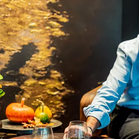 Hotell Demeures & Chateaux De La Tour - & Restaurants - Auvergne Marcoles