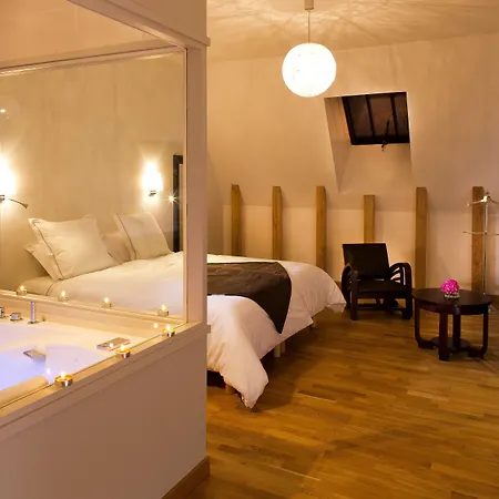 Demeures & Chateaux De La Tour - & Restaurants - Auvergne