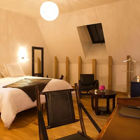 Demeures & Chateaux De La Tour - & Restaurants - Auvergne Hotel Marcoles