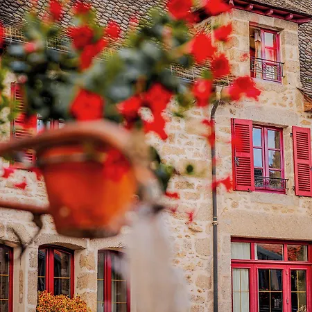 Demeures & Chateaux De La Tour - & Restaurants - Auvergne Hotel