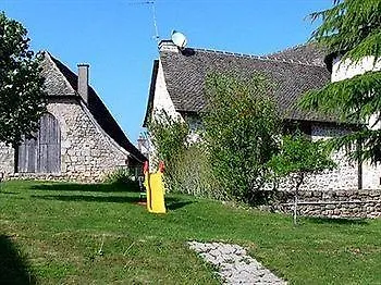 Demeures & Chateaux De La Tour - & Restaurants - Auvergne Szálloda 4*